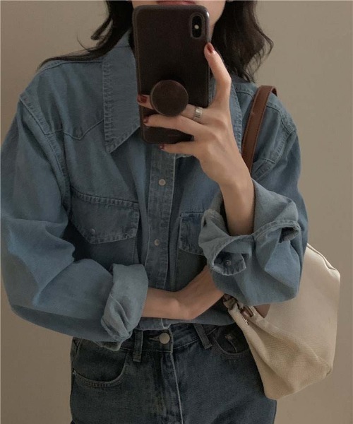 HARLEM ROUNGE(ハーレムラウンジ)の「USED加工デニムシャツ(シャツ/ブラウス・レディース・ライトインディゴブルー・FREE)」の14枚目の写真