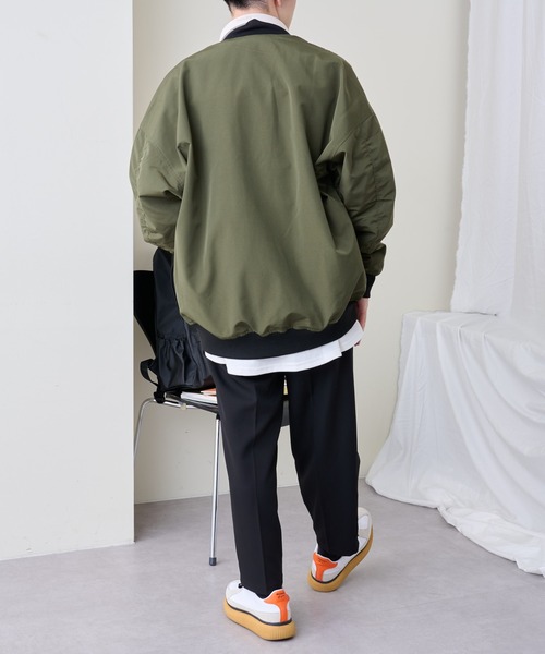 COLONY 2139（コロニートゥーワンスリーナイン）の「BIG MA-1（MA-1・メンズ・ブラック/モスグリーン/グレイッシュベージュ・MEDIUM/LARGE）」の22枚目の写真