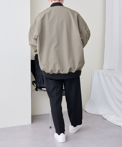 COLONY 2139（コロニートゥーワンスリーナイン）の「BIG MA-1（MA-1・メンズ・ブラック/モスグリーン/グレイッシュベージュ・MEDIUM/LARGE）」の20枚目の写真