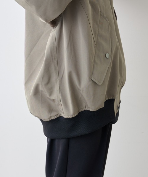 COLONY 2139（コロニートゥーワンスリーナイン）の「BIG MA-1（MA-1・メンズ・ブラック/モスグリーン/グレイッシュベージュ・MEDIUM/LARGE）」の11枚目の写真