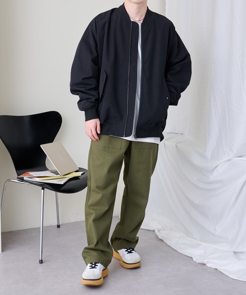 COLONY 2139（コロニートゥーワンスリーナイン）の「BIG MA-1（MA-1・メンズ・ブラック/モスグリーン/グレイッシュベージュ・MEDIUM/LARGE）」の8枚目の写真