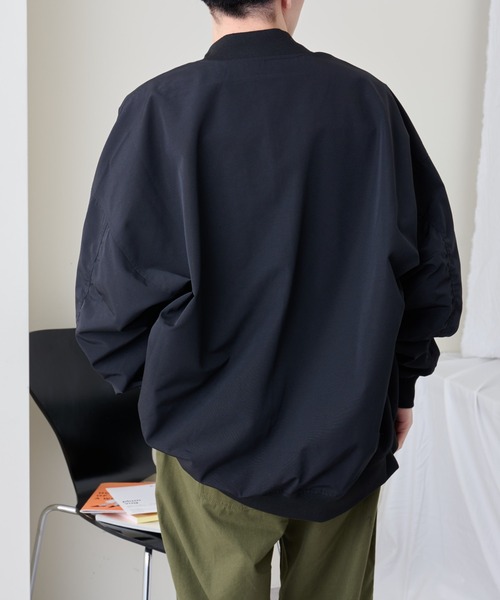 COLONY 2139（コロニートゥーワンスリーナイン）の「BIG MA-1（MA-1・メンズ・ブラック/モスグリーン/グレイッシュベージュ・MEDIUM/LARGE）」の18枚目の写真