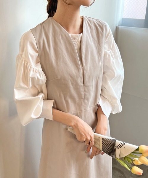 Futier land(フューティアランド)の「Vネックフレアツイルワンピース(ワンピース・レディース・ブラック/ベージュ/ネイビー/グレイッシュベージュ/チャコールグレー・FREE/X-LARGE)」の13枚目の写真