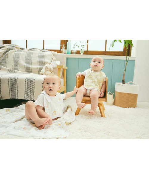 aden + anais (エイデンアンドアネイ)の「バーピービブ オーガニック 2枚入り(スタイ/よだれかけ・キッズ・ベージュ・FREE)」の7枚目の写真