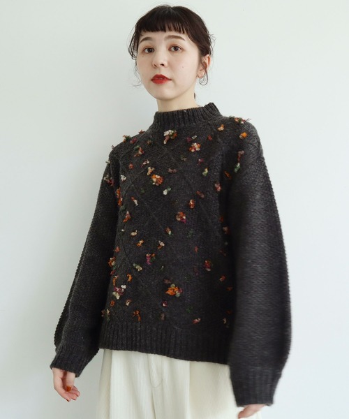 l'atelier du savon（アトリエドサボン）の「もしゃもしゃお花アーガイルPO（ニット/セーター・レディース・アイボリー/チャコールグレー/ピンク/ライトベージュ・FREE）」の10枚目の写真