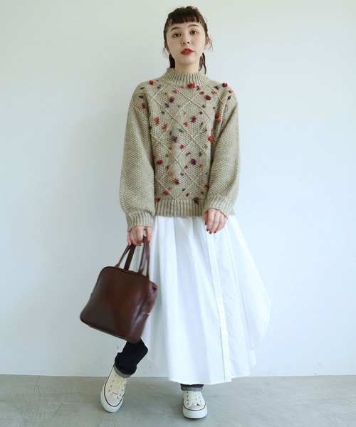 l'atelier du savon（アトリエドサボン）の「もしゃもしゃお花アーガイルPO（ニット/セーター・レディース・アイボリー/チャコールグレー/ピンク/ライトベージュ・FREE）」の20枚目の写真