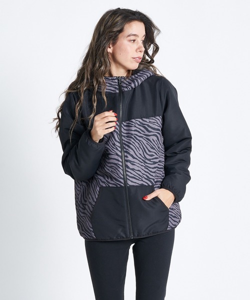 ROXY(ロキシー)の「ANIMAL BOA/ロキシーモコモコリバーシブルボアブルゾン(ブルゾン・レディース・ベージュ/ネイビー/ブラック・SMALL/MEDIUM/LARGE)」の8枚目の写真