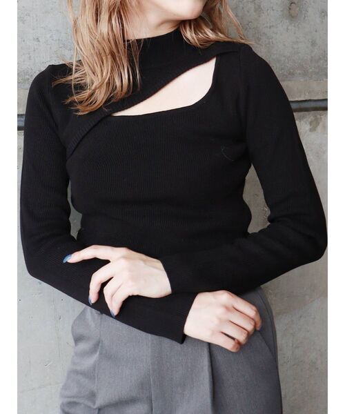 MURUA（ムルーア）の「変形ネックニット（ニット/セーター・レディース・ブラック/アイボリー/モカ・FREE）」の3枚目の写真