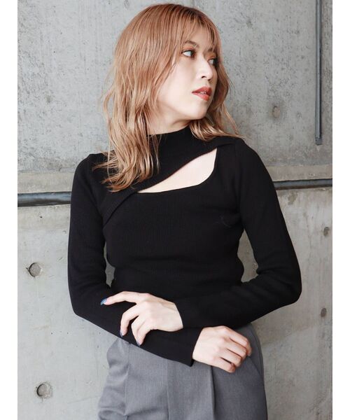 MURUA（ムルーア）の「変形ネックニット（ニット/セーター・レディース・ブラック/アイボリー/モカ・FREE）」の17枚目の写真