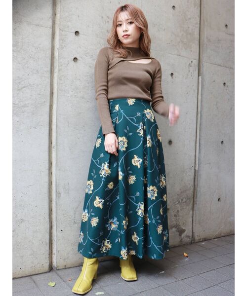 MURUA（ムルーア）の「変形ネックニット（ニット/セーター・レディース・ブラック/アイボリー/モカ・FREE）」の18枚目の写真