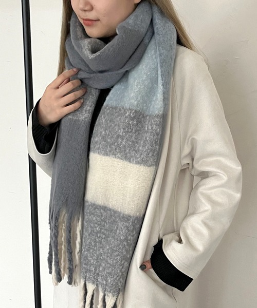 prose verse（プロズヴェール）の「起毛チェックマフラー（マフラー・レディース・グリーン/グレー/ブルー/イエロー・ﾌﾘ-）」の4枚目の写真