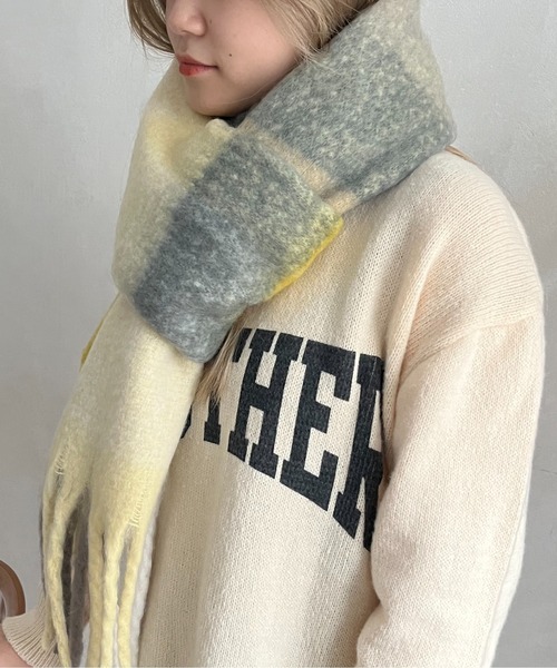 prose verse（プロズヴェール）の「起毛チェックマフラー（マフラー・レディース・グリーン/グレー/ブルー/イエロー・ﾌﾘ-）」の8枚目の写真