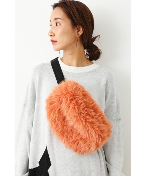 RODEO CROWNS WIDE BOWL（ロデオクラウンズワイドボウル）の「FAUX FUR WAIST BAG（ボディバッグ/ウエストポーチ・レディース・オレンジ/ブラック/ターコイズブルー・FREE）」の16枚目の写真
