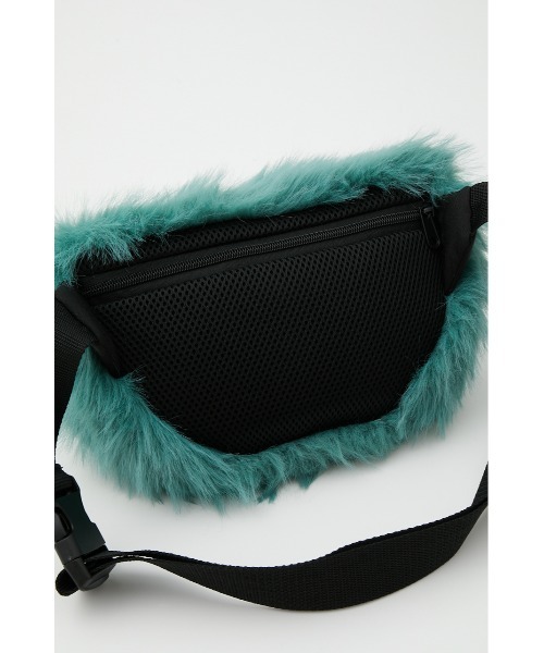 RODEO CROWNS WIDE BOWL（ロデオクラウンズワイドボウル）の「FAUX FUR WAIST BAG（ボディバッグ/ウエストポーチ・レディース・オレンジ/ブラック/ターコイズブルー・FREE）」の18枚目の写真