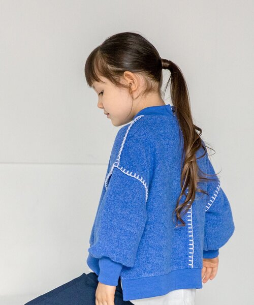 THE SHOP TK （ザ ショップ ティーケー ）の「【110-150】【洗濯機で洗える！】ハンドステッチ風ニットソー（ニット/セーター・キッズ・ライトパープル/ライトベージュ/ブルー・11/12/13/14/15 ）」の8枚目の写真