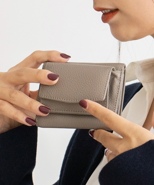 VitaFelice（ヴィータフェリーチェ）の「【スキミング防止】本革スクエアミニウォレット（財布・レディース・グリーン系その他/ベージュ系その他/グリーン/ダークブルー/ライトパープル/モスグリーン/パープル系その他/オレンジ/ブルー系その他/ブラック/イエロー/ブラウン/ベビーピンク/ライトベージュ/オフホワイト・FREE）」の5枚目の写真