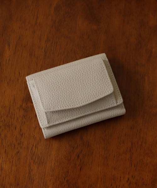 VitaFelice（ヴィータフェリーチェ）の「【スキミング防止】本革スクエアミニウォレット（財布・レディース・グリーン系その他/ベージュ系その他/グリーン/ダークブルー/ライトパープル/モスグリーン/パープル系その他/オレンジ/ブルー系その他/ブラック/イエロー/ブラウン/ベビーピンク/ライトベージュ/オフホワイト・FREE）」の6枚目の写真