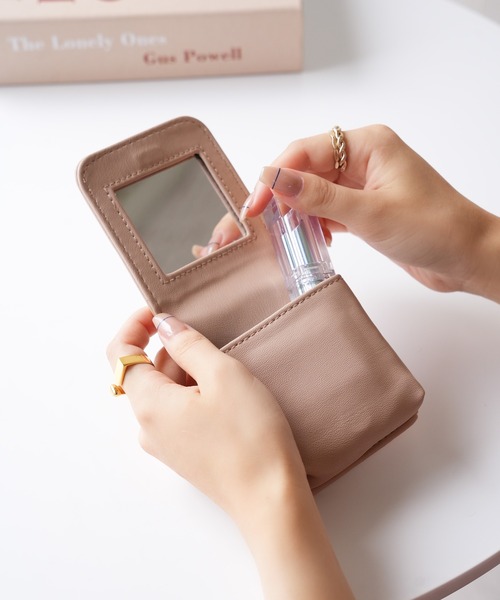 IAMUSE(アイアミューズ)の「ミラー付きマグネットリップポーチ S0828【IAMUSE】(ポーチ・レディース・グレイッシュベージュ/ライトベージュ/ベージュ・FREE)」の7枚目の写真