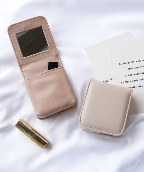 IAMUSE(アイアミューズ)の「ミラー付きマグネットリップポーチ S0828【IAMUSE】(ポーチ・レディース・グレイッシュベージュ/ライトベージュ/ベージュ・FREE)」の17枚目の写真