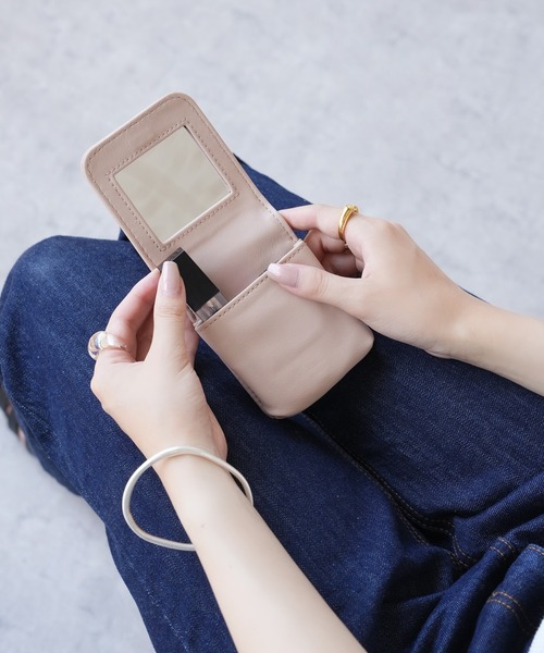 IAMUSE(アイアミューズ)の「ミラー付きマグネットリップポーチ S0828【IAMUSE】(ポーチ・レディース・グレイッシュベージュ/ライトベージュ/ベージュ・FREE)」の6枚目の写真