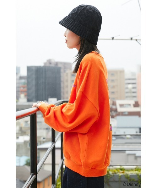 RODEO CROWNS WIDE BOWL（ロデオクラウンズワイドボウル）の「(M&F)FRIENDSスウェットトップス WL（Tシャツ/カットソー・レディース・オレンジ/アイボリー/チャコールグレー・FREE）」の13枚目の写真