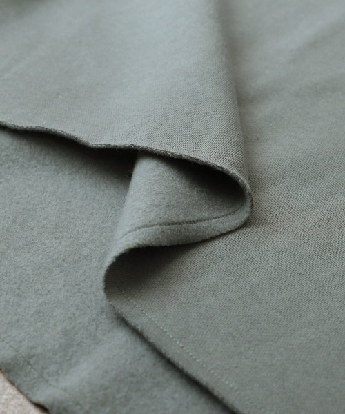 reca（レカ）の「オフタートルプルオーバー（スウェット・レディース・キナリ/ブラック/グレイッシュブルー・FREE）」の20枚目の写真