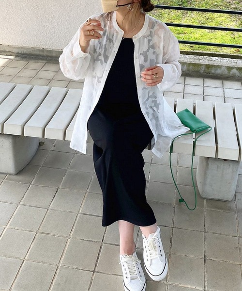 frames RAY CASSIN（フレームスレイカズン）の「シアーフラワージャガード バンドカラーシャツ（シャツ/ブラウス・レディース・ブラック/オフホワイト/キナリ・FREE）」の19枚目の写真