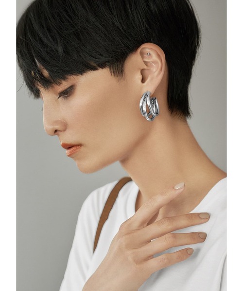 STYLE DELI（スタイルデリ）の「トリプルリングフープピアス（ピアス（両耳用）・レディース・ゴールド/シルバー・FREE）」の11枚目の写真