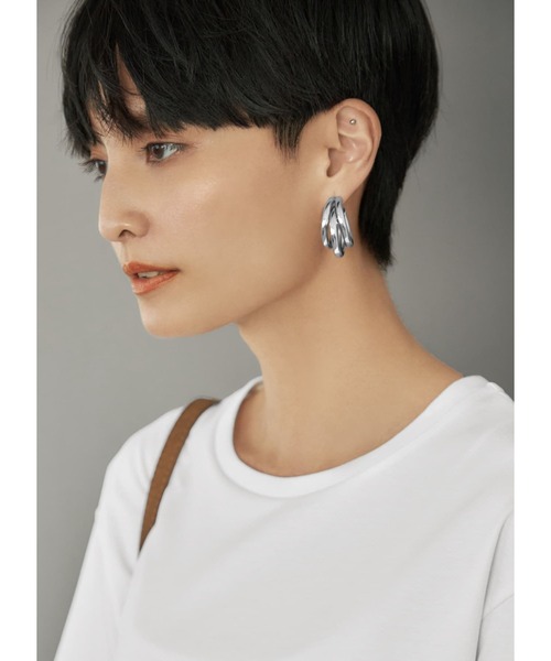 STYLE DELI（スタイルデリ）の「トリプルリングフープピアス（ピアス（両耳用）・レディース・ゴールド/シルバー・FREE）」の9枚目の写真