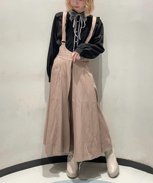 axes femme POETIQUE（アクシーズファムポエティック）の「２ｗａｙデザインサス付パンツ（その他パンツ・レディース・グリーン/ブラック/ピンク・MEDIUM）」の3枚目の写真