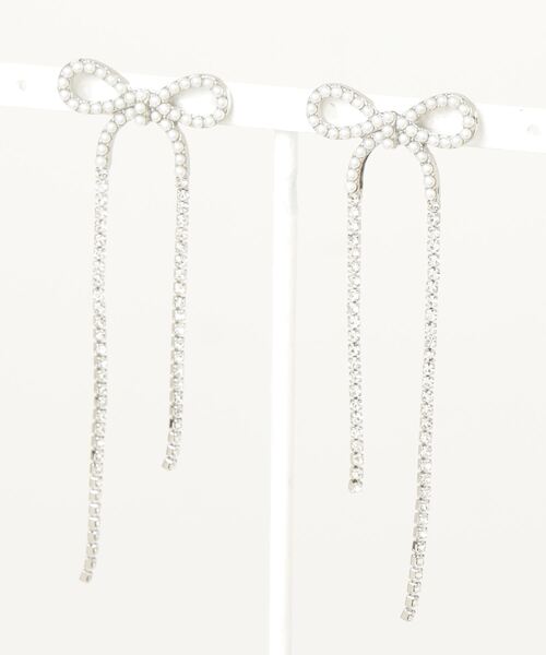 【Ray BEAMS】アシンメトリー リボン チェーン ピアス Ray BEAMS（レイ ビームス）【8/7再値下げ】アシンメトリー