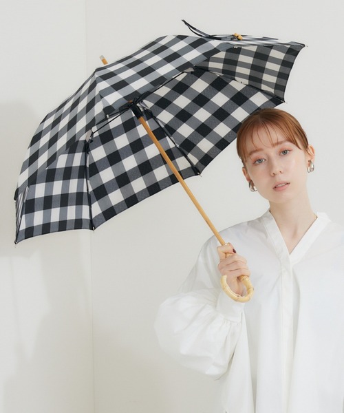 Paradise Picnic(パラダイスピクニック)の「because バンブーハンドルギンガムチェック日傘(長傘・レディース・ブラック/グリーン/イエロー・FREE)」の2枚目の写真