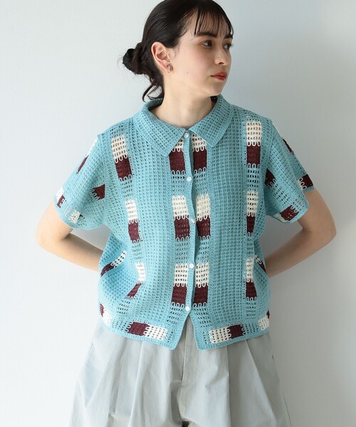 Ray BEAMS(レイビームス)の「Ray BEAMS / カギ針 ニット シャツ(ニット/セーター・レディース・オフホワイト/ライトブルー・ONE SIZE)」の5枚目の写真