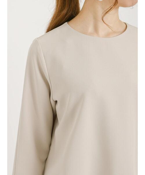 Te chichi（テチチ）の「ダブルクロス袖口パール釦バックペプラムブラウス（シャツ/ブラウス・レディース・ネイビー/ベージュ・ﾌﾘ-）」の11枚目の写真