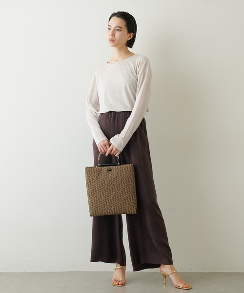 Whim Gazette(ウィムガゼット)の「【THE PAUSE】ストラップネックプルオーバー(Tシャツ/カットソー・レディース・ライトベージュ/ブラック・FREE)」の16枚目の写真