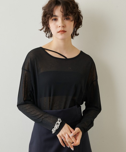 Whim Gazette(ウィムガゼット)の「【THE PAUSE】ストラップネックプルオーバー(Tシャツ/カットソー・レディース・ライトベージュ/ブラック・FREE)」の4枚目の写真