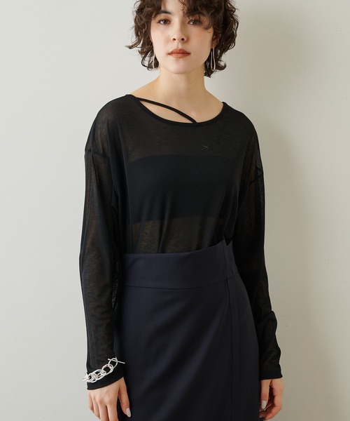 Whim Gazette(ウィムガゼット)の「【THE PAUSE】ストラップネックプルオーバー(Tシャツ/カットソー・レディース・ライトベージュ/ブラック・FREE)」の10枚目の写真