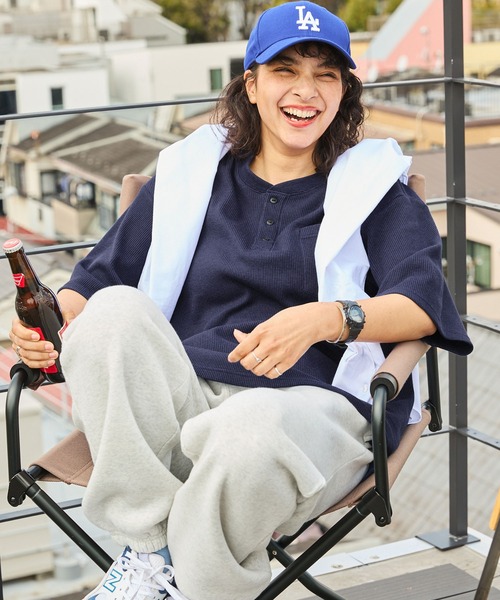 BARK MANHATTAN（バークマンハッタン）の「ビッグシルエット ワッフル ヘンリーネックポケット半袖Tシャツ（Tシャツ/カットソー・メンズ・ブラック/グレー/ブラウン/グリーン/オフホワイト/ネイビー/チャコール/パープル/グレイッシュベージュ・L/M）」の8枚目の写真