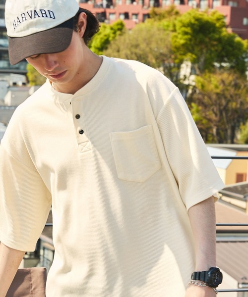 BARK MANHATTAN（バークマンハッタン）の「ビッグシルエット ワッフル ヘンリーネックポケット半袖Tシャツ（Tシャツ/カットソー・メンズ・ブラック/グレー/ブラウン/グリーン/オフホワイト/ネイビー/チャコール/パープル/グレイッシュベージュ・L/M）」の18枚目の写真