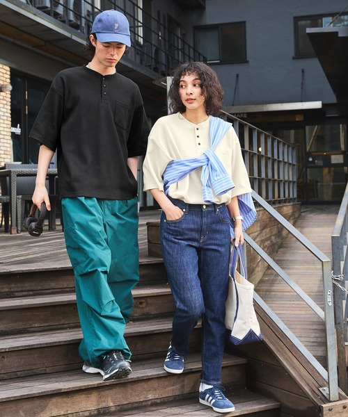 BARK MANHATTAN（バークマンハッタン）の「ビッグシルエット ワッフル ヘンリーネックポケット半袖Tシャツ（Tシャツ/カットソー・メンズ・ブラック/グレー/ブラウン/グリーン/オフホワイト/ネイビー/チャコール/パープル/グレイッシュベージュ・L/M）」の14枚目の写真