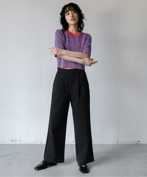 VACANCY(ヴァカンシー)の「ストラップワイドストレートスラックスパンツ(スラックス・レディース・ブラック/アイボリー/ベージュ・SMALL/MEDIUM/LARGE)」の21枚目の写真
