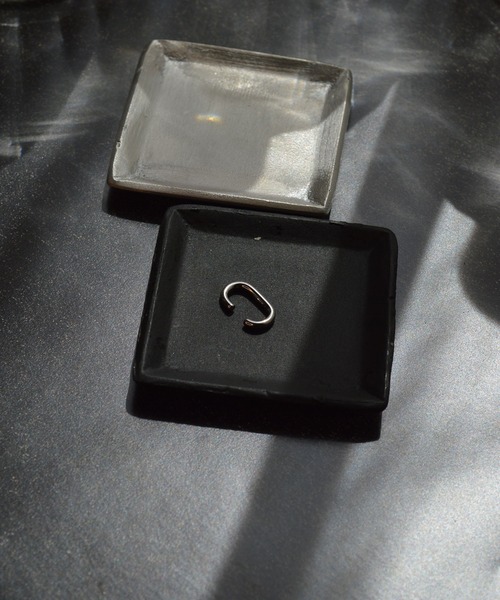 BROTHERHOOD（ブラザーフッド）の「【BROTHERHOOD】ベーシックイヤーカフv1「サージカルステンレス」(片耳用)（イヤーカフ・メンズ・A/B/C/D/E/F/G/H・FREE）」の5枚目の写真