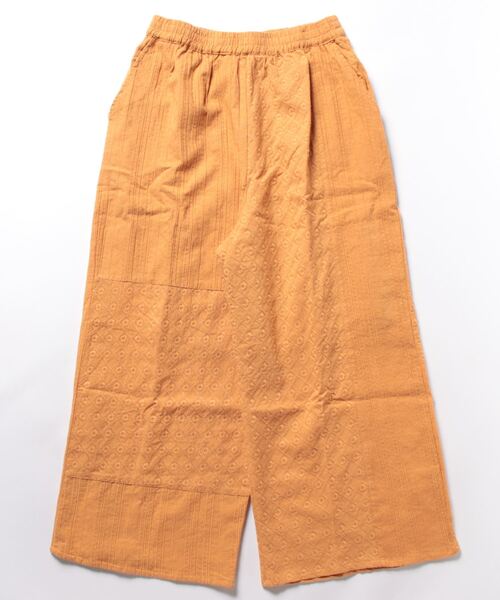 チャイハネ(チャイハネ)の「【チャイハネ】シフリー刺繍ワイドパンツ(その他パンツ・レディース・ホワイト/パープル/オレンジ・FREE)」の1枚目の写真