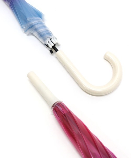 DONOBAN（ドノバン）の「グラデーションビニール傘（長傘・レディース・ピンク/パープル/ブルー・ONESIZE）」の12枚目の写真