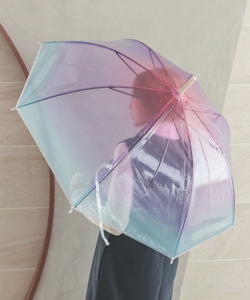 DONOBAN（ドノバン）の「グラデーションビニール傘（長傘・レディース・ピンク/パープル/ブルー・ONESIZE）」の4枚目の写真