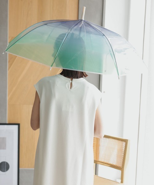 DONOBAN（ドノバン）の「グラデーションビニール傘（長傘・レディース・ピンク/パープル/ブルー・ONESIZE）」の6枚目の写真