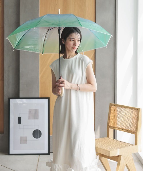 DONOBAN（ドノバン）の「グラデーションビニール傘（長傘・レディース・ピンク/パープル/ブルー・ONESIZE）」の8枚目の写真