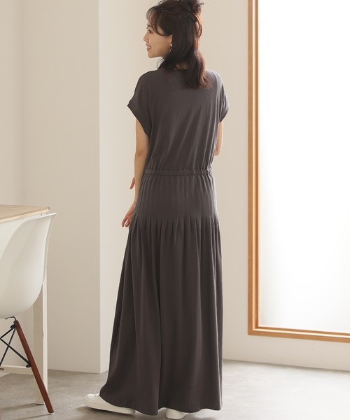 ElegChic(エレグシック)の「タック スカート ワンピース(ワンピース・レディース・ブラウン/グレー/ブラック/ネイビー/テラコッタ・M/4L/XL)」の17枚目の写真