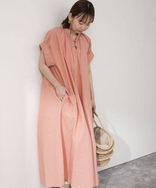 NOLLEY’S（ノーリーズ）の「◇【WEB限定】ミラクルウエーブレースアップワンピース（ワンピース・レディース・サーモンピンク/ホワイト系その他4/ブラック・FREE）」の9枚目の写真