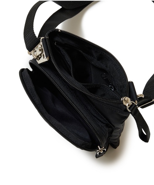 UNDERCOVER（アンダーカバー）の「UC1C9B06（ボディバッグ/ウエストポーチ・メンズ・ブラック/ホワイト・FREE）」の6枚目の写真